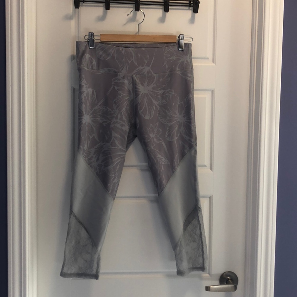 Fabletics grey lace trim leggings
